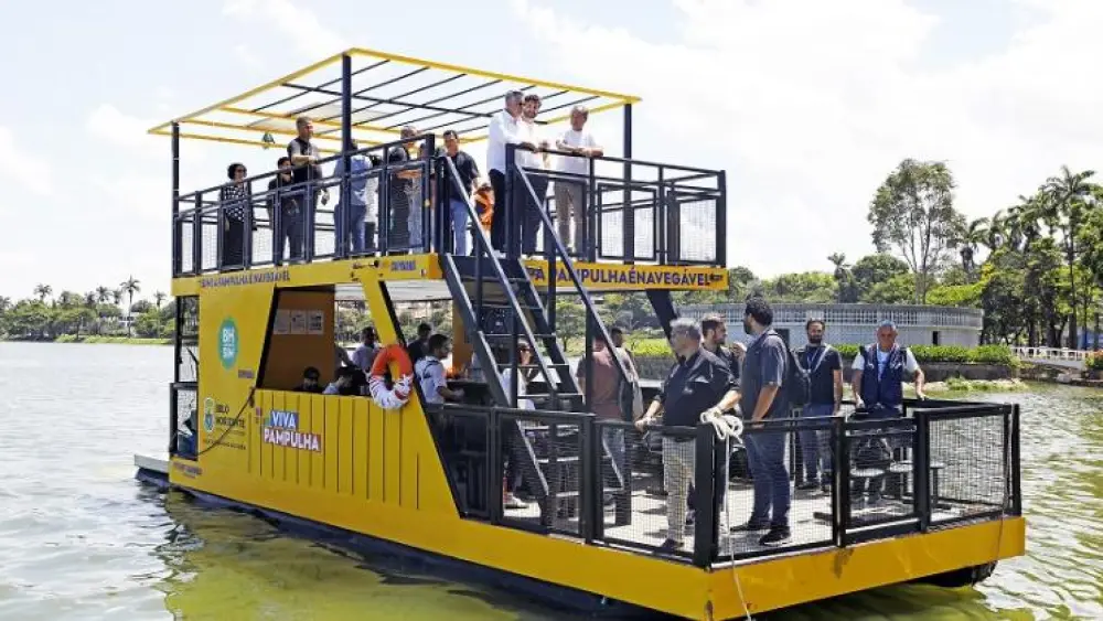 Depois de quatro décadas, Lagoa da Pampulha volta a ser navegada em Belo Horizonte