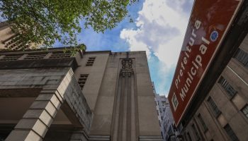 PBH suspeita de atropelo de prerrogativa em projeto que pode gerar receita de R$ 200 mi