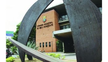 Damião consegue três presentes da Câmara de BH no aniversário de um ano de governo