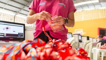 PBH inicia entrega de credenciais para 14 mil ambulantes no Carnaval de BH