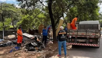 Operação contra descarte irregular avança no Hipercentro de Belo Horizonte