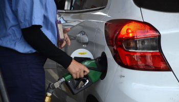 Inflação na Grande BH cai 0,15% em outubro, influenciada por gasolina e energia residencial