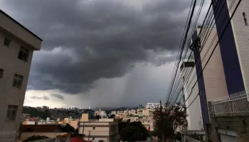 Chuva em BH: Defesa Civil emite alerta de risco geológico ‘forte’