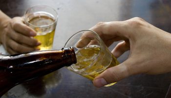 Copo Lagoinha é celebrado em exposição coletiva em BH